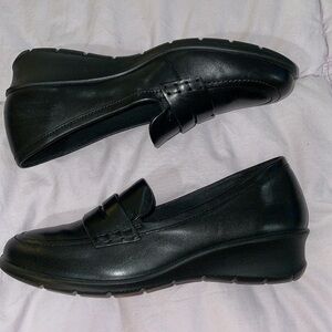 Ecco Black Leather Loafers